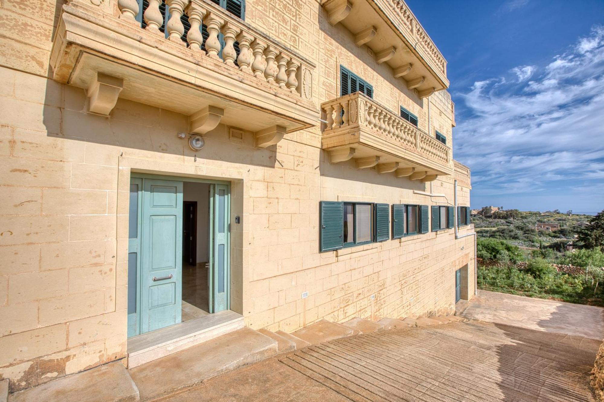 Spacious, Bright, Valley & Sea View Maisonette Xaghra Ngoại thất bức ảnh